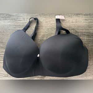 NWT Victoria’s Secret Lightly Lined Wireless T-Shirt Bra 40DD